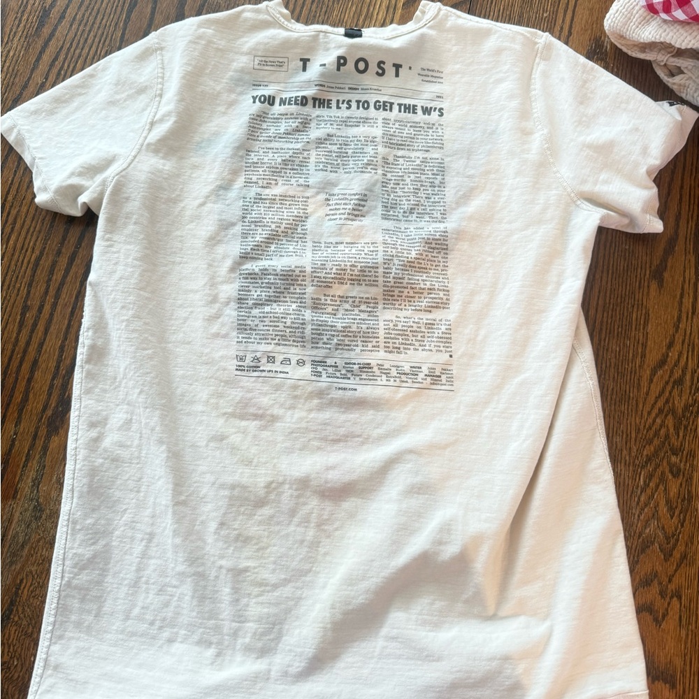 Reversible L&V Tee - Picture 4 of 4